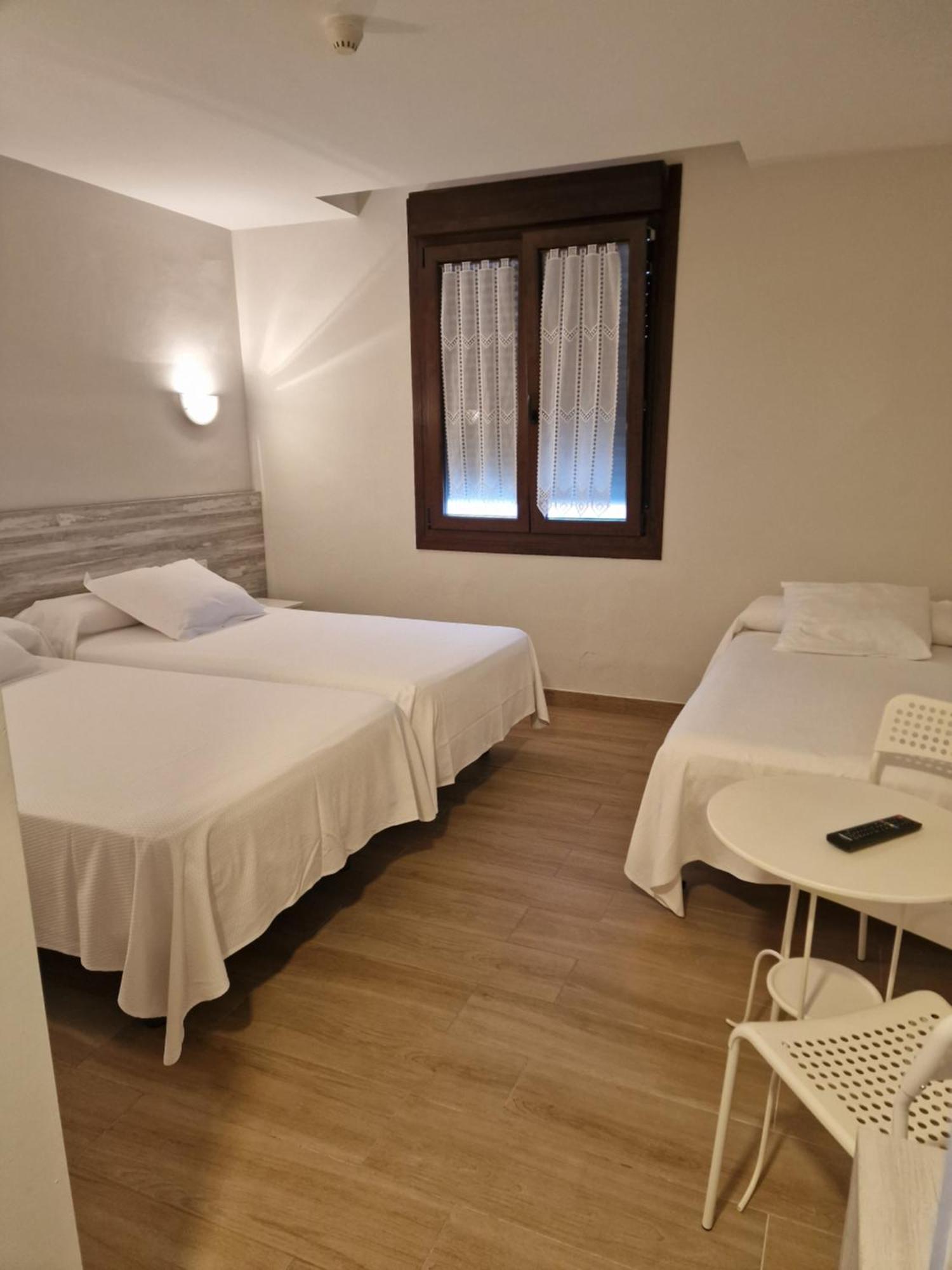 Hotel La Quinta Cue Eksteriør bilde